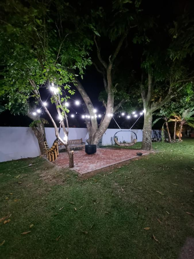 Villa Casa Dom Quixote, Pequena Chacara No Centro Da Cidade à Atibaia Extérieur photo