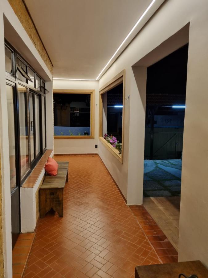 Villa Casa Dom Quixote, Pequena Chacara No Centro Da Cidade à Atibaia Extérieur photo