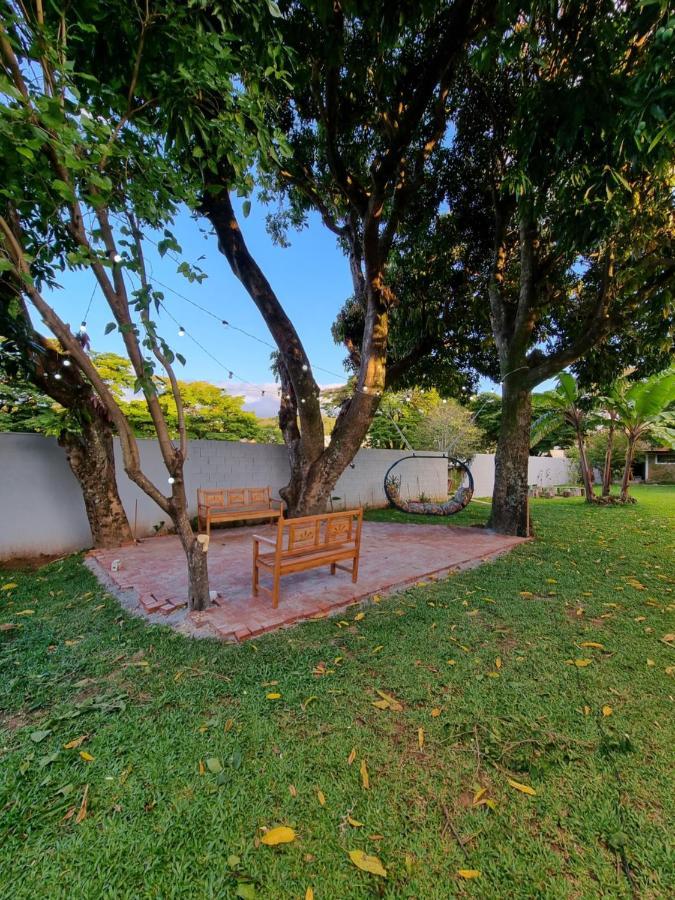 Villa Casa Dom Quixote, Pequena Chacara No Centro Da Cidade à Atibaia Extérieur photo