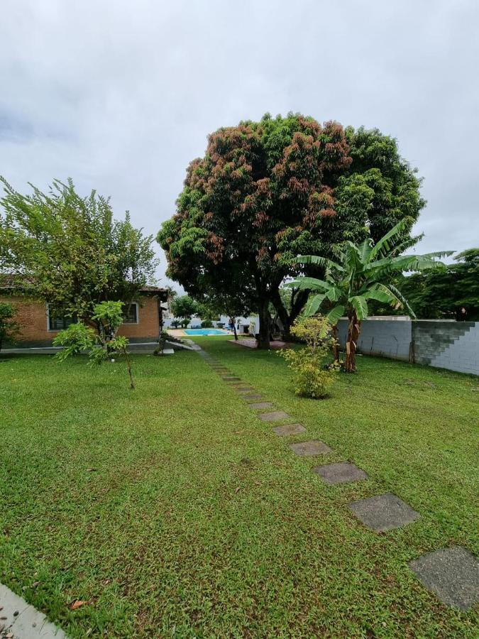 Villa Casa Dom Quixote, Pequena Chacara No Centro Da Cidade à Atibaia Extérieur photo